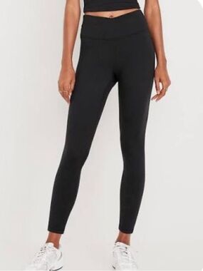 Old Navy Women’s CloudComfy 7/8 Extra High Rise Black Leggings NWT size XL